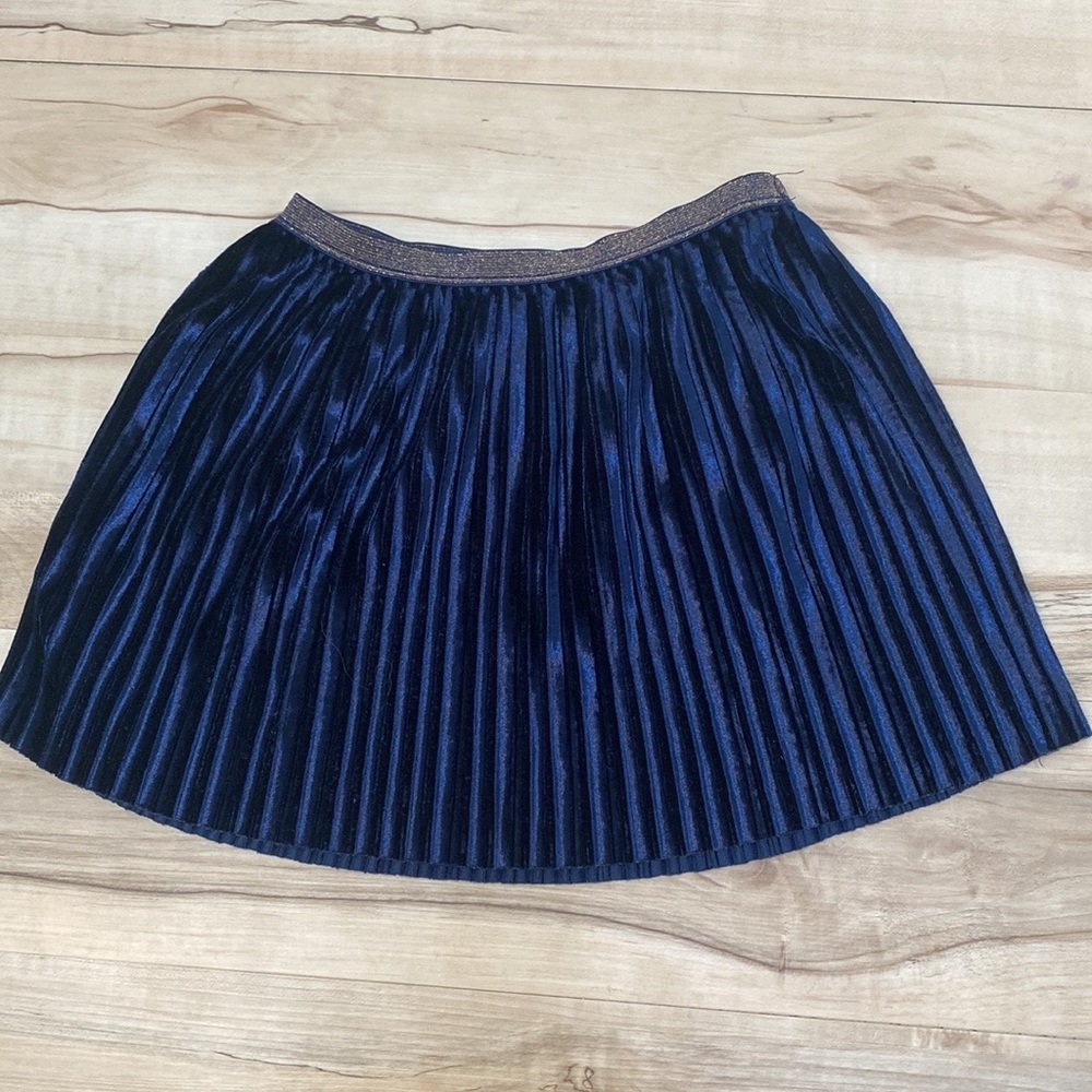 Old Navy Girl Size 8/10 Skirt/Short Bundle. Old Navy Blue Velvet Skirt and - Picture 4 of 13